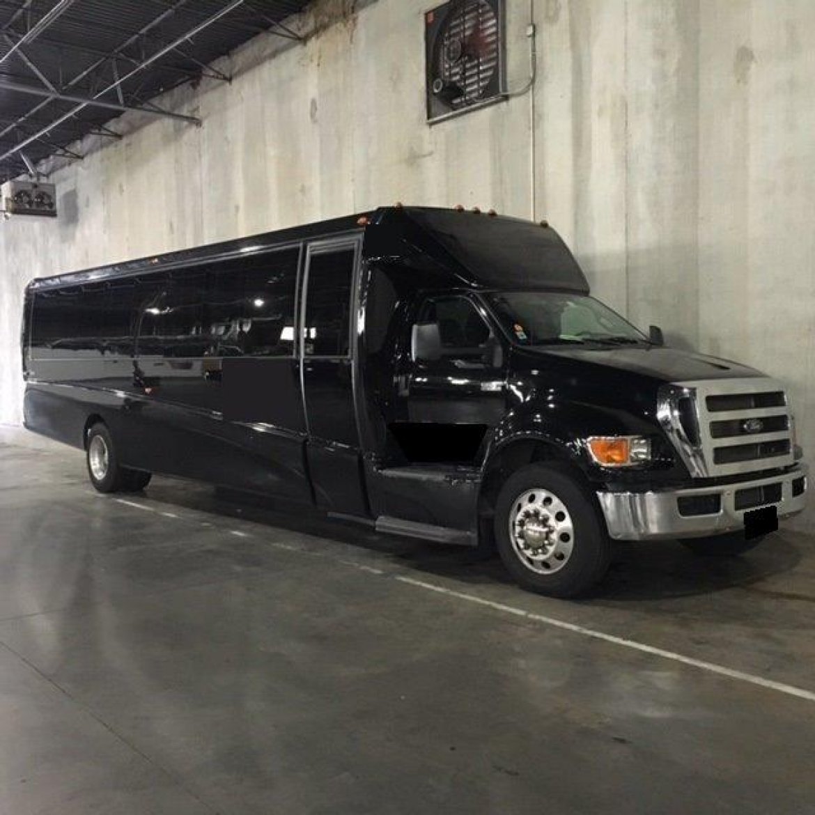 Executive Shuttle for sale: 2013 Ford F-650 by Grech