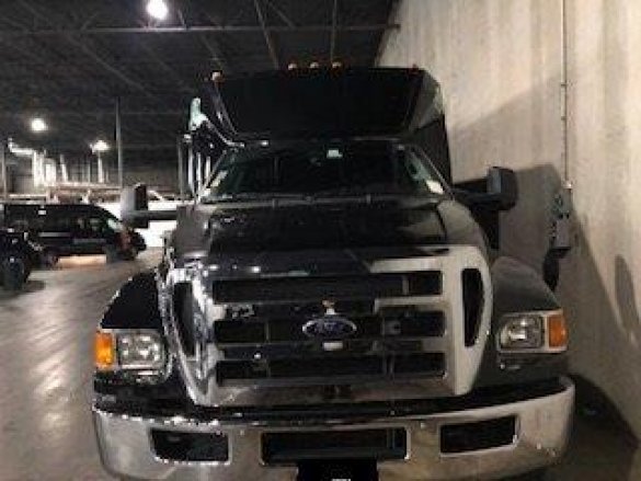 2013 Ford F-650 Executive Shuttle for Sale in Atlanta, GA - Photo 3