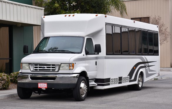2002 Ford E-550 Limo Bus for Sale in Fontana, CA - Main Photo
