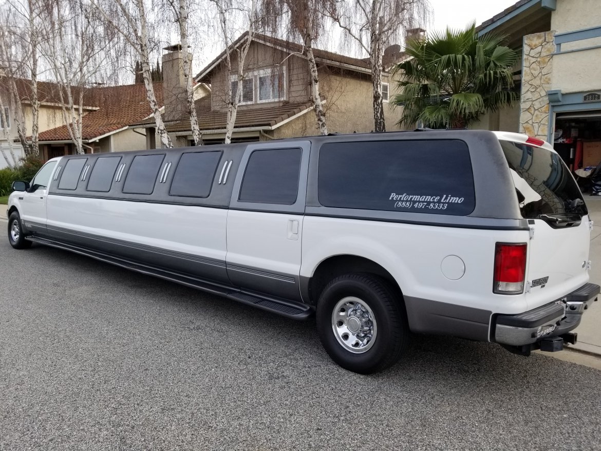 SUV Stretch for Sale in Thousand Oaks, CA - Photo 15
