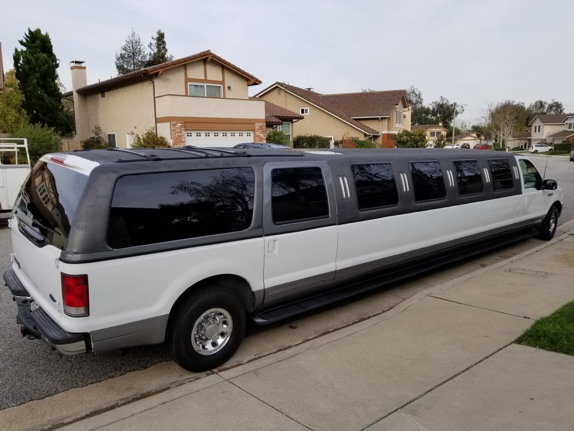 SUV Stretch for Sale in Thousand Oaks, CA - Photo 19