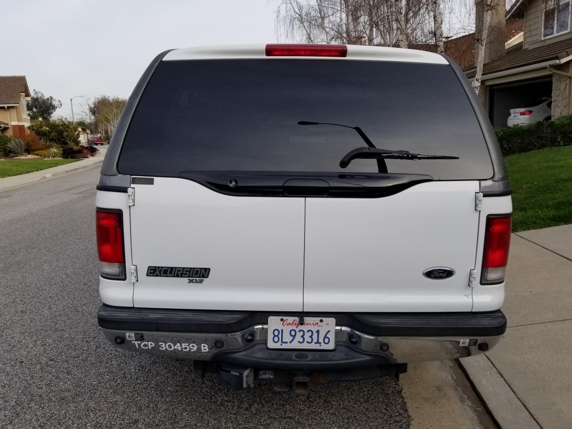 SUV Stretch for Sale in Thousand Oaks, CA - Photo 24