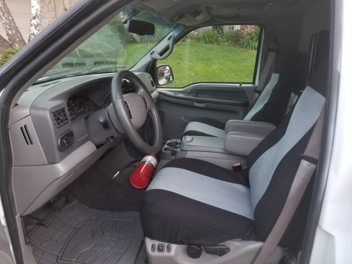 SUV Stretch for Sale in Thousand Oaks, CA - Photo 21