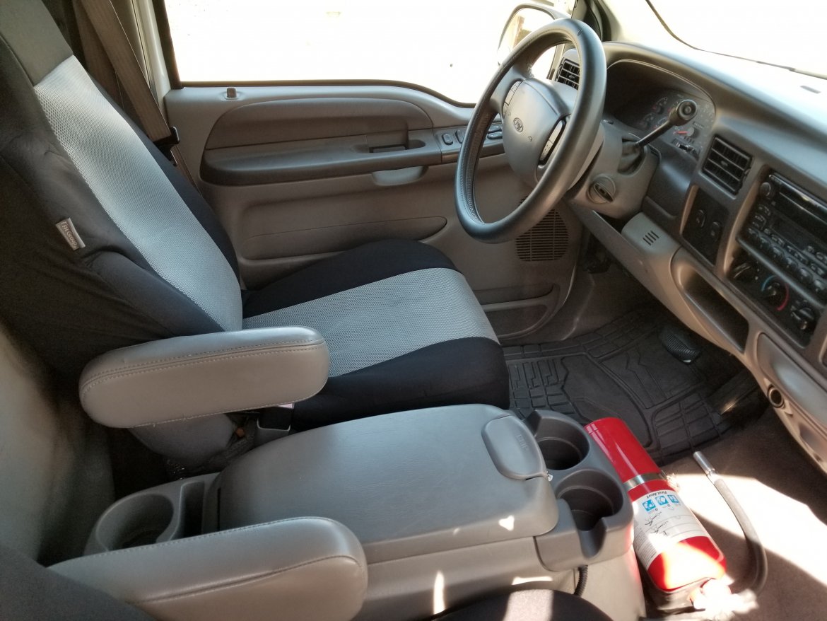 SUV Stretch for Sale in Thousand Oaks, CA - Photo 23
