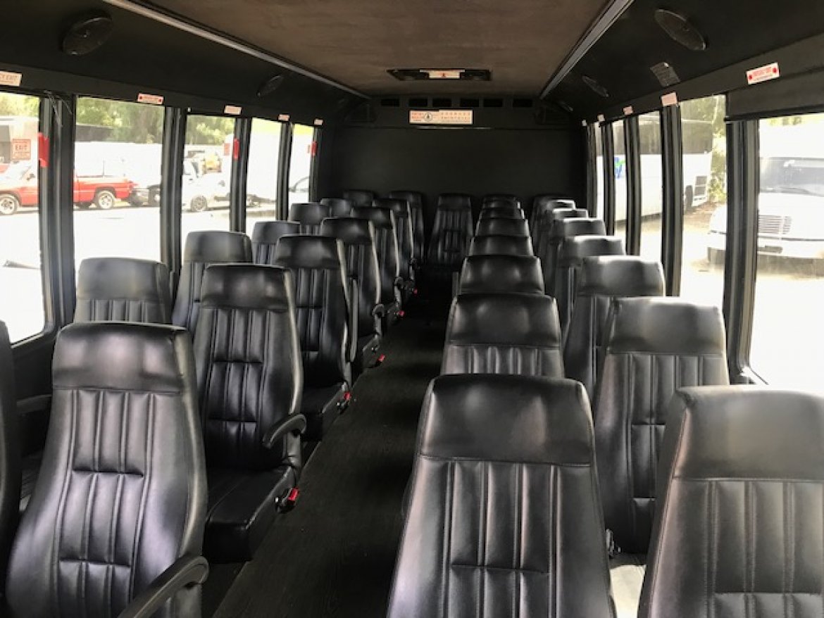 Executive Shuttle for Sale in Riverside, CA - Photo 9