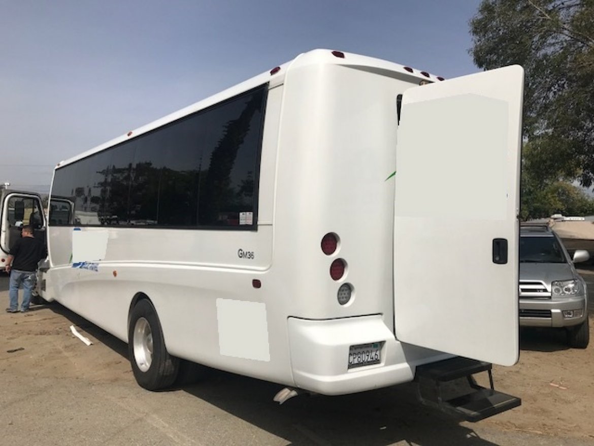 Executive Shuttle for Sale in Riverside, CA - Photo 8
