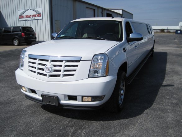 2007 Chevrolet Suburban/Accolade/Escalade SUV Stretch for Sale in Ozark, MO - Photo 3