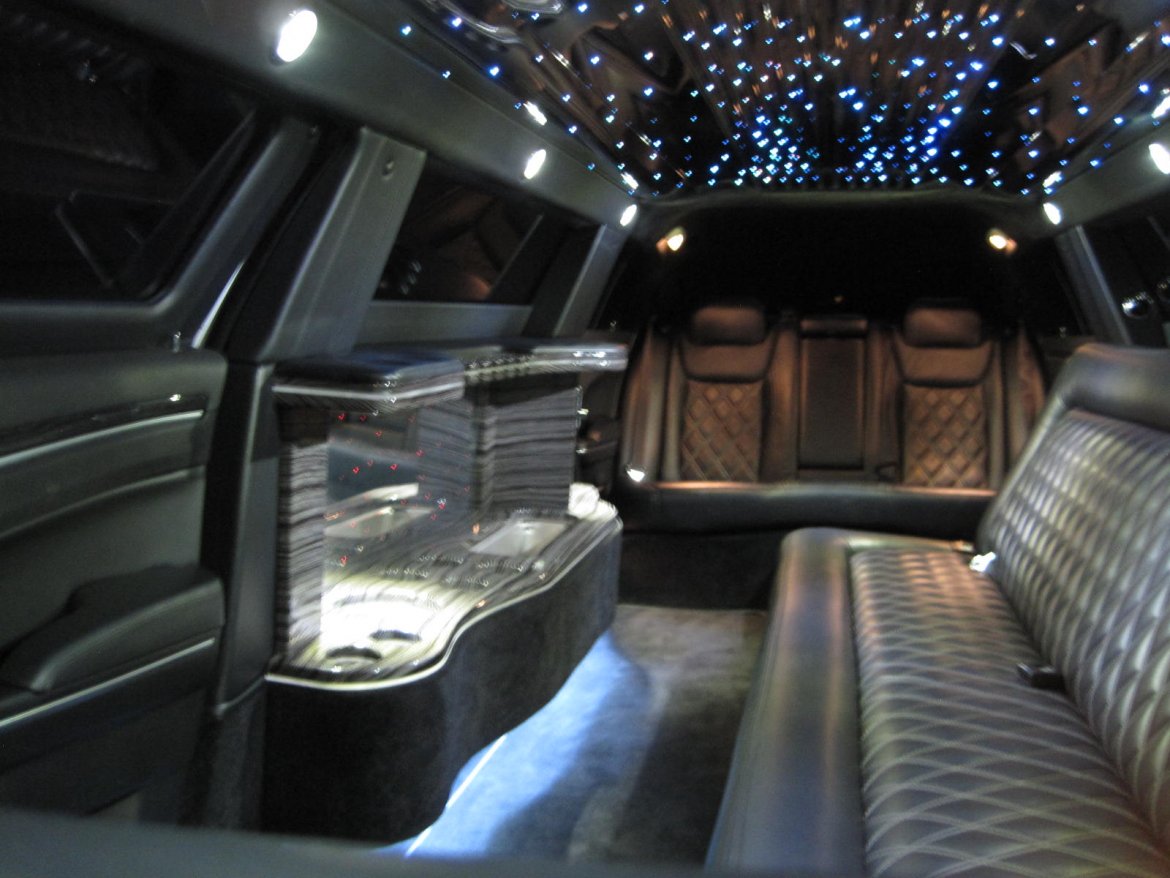 Limousine for Sale in Ozark, MO - Photo 20