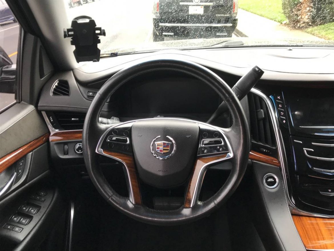 SUV for Sale in San Jose, CA - Photo 9