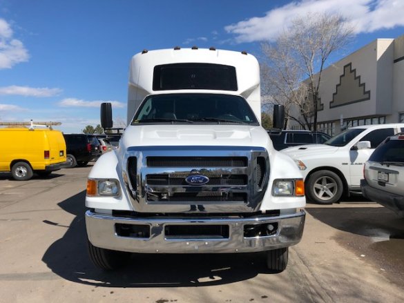 2013 Ford F650 Executive Shuttle for Sale in Aurora, CO - Photo 2