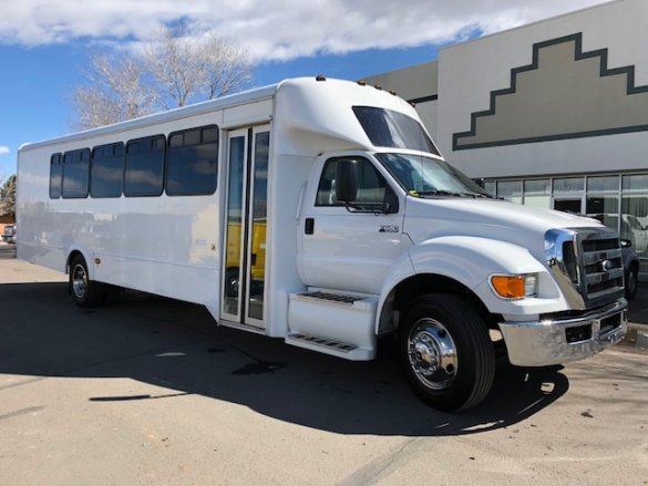 2013 Ford F650 Executive Shuttle for Sale in Aurora, CO - Photo 3