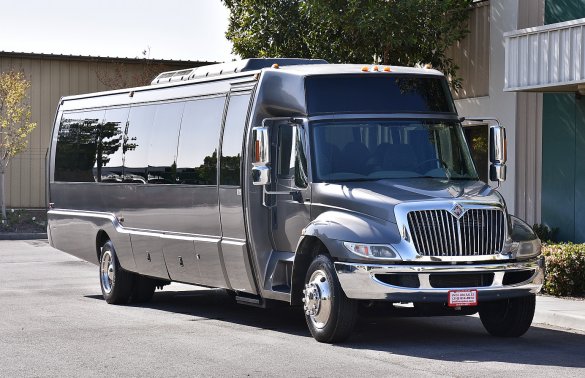 2008 International 3200 Shuttle Bus for Sale in Fontana, CA - Main Photo