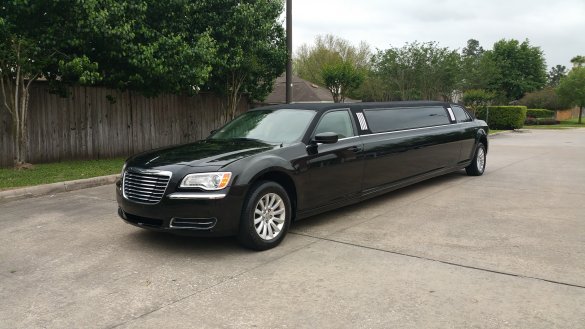 2012 Chrysler 300 Limousine for Sale in Houston, TX - Photo 3