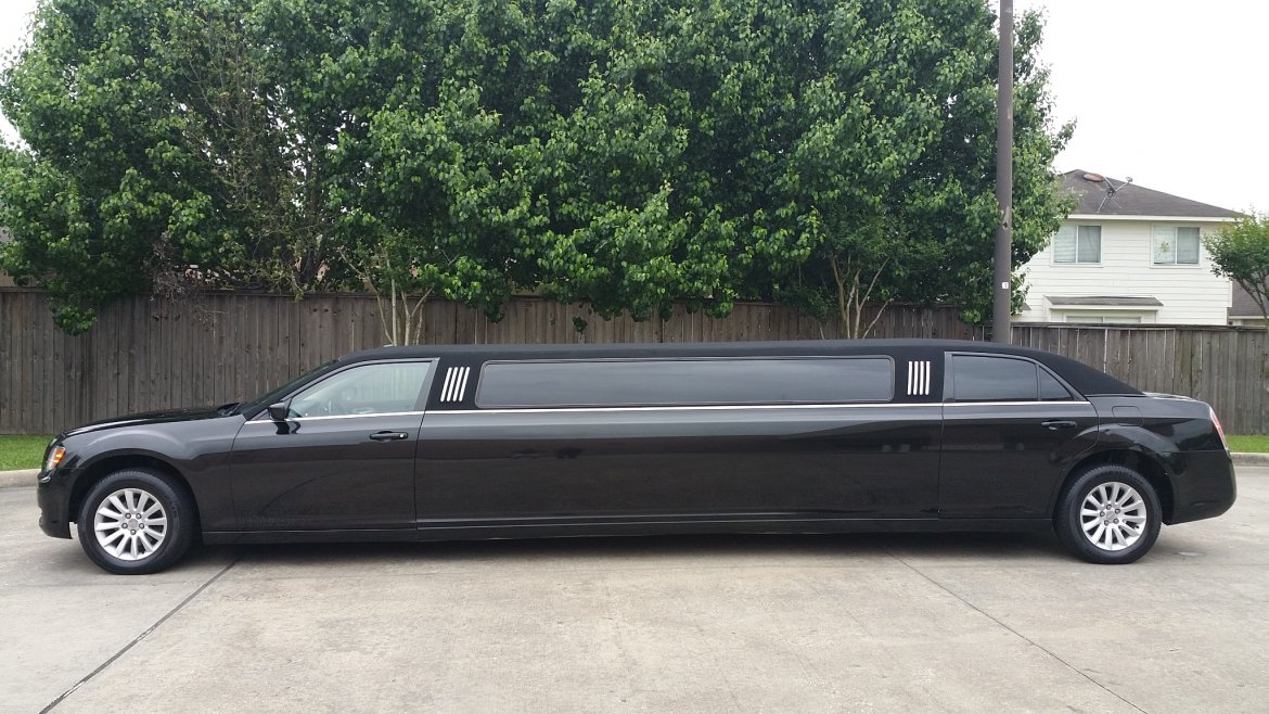 Limousine for Sale in Houston, TX - Photo 4