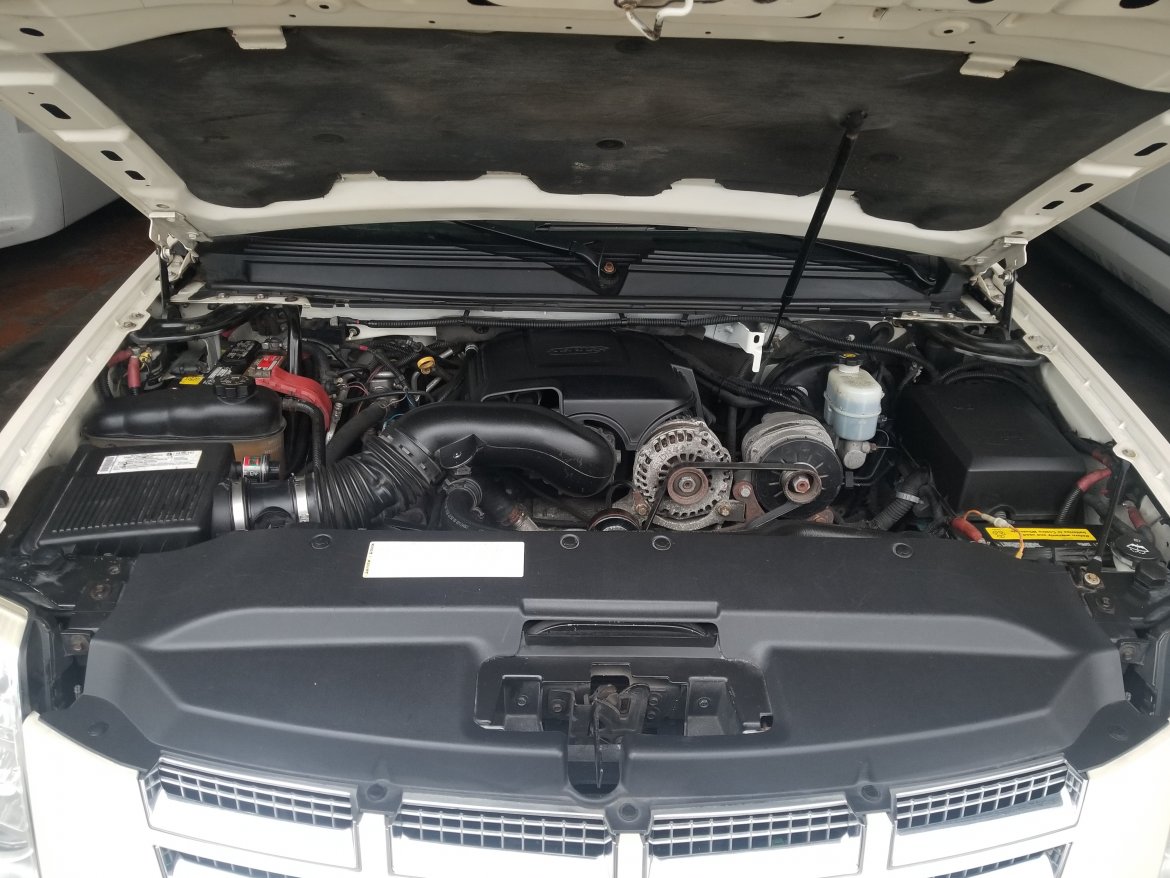 SUV Stretch for Sale in Long Island, NY - Photo 8