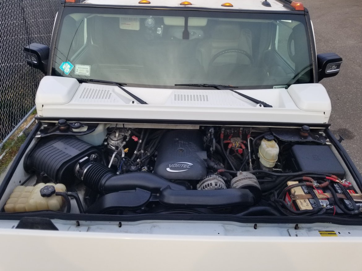 SUV Stretch for Sale in Long Island, NY - Photo 15