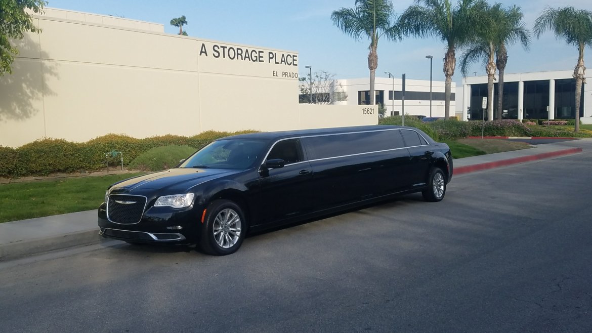 Limousine for sale: 2018 Chrysler 300 140&#039;&#039; 5TH DOOR 140&quot; by CUSTOM CONVERSION CO