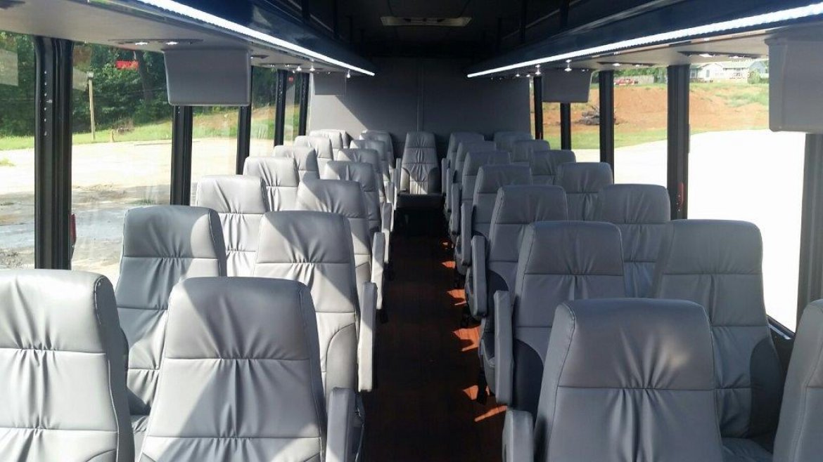 Executive Shuttle for Sale in Lawrenceberg, TN - Photo 10