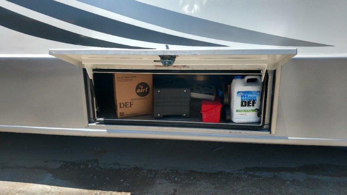 Executive Shuttle for Sale in Lawrenceberg, TN - Photo 6