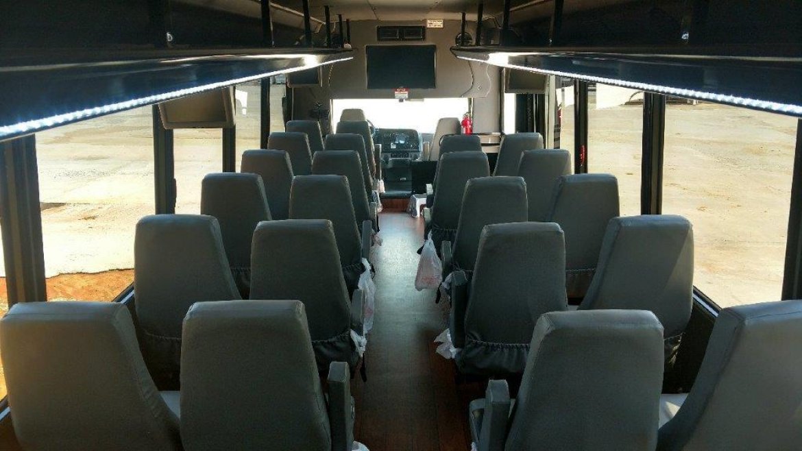 Executive Shuttle for Sale in Lawrenceberg, TN - Photo 15