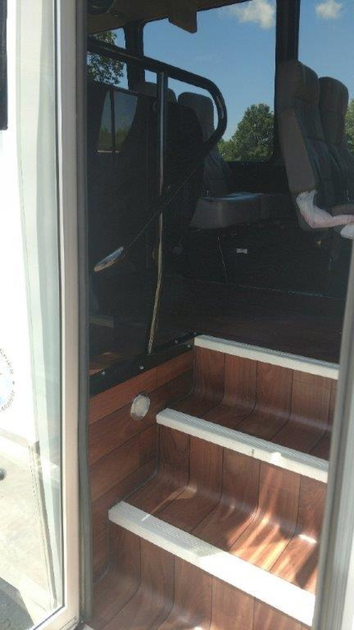 Executive Shuttle for Sale in Lawrenceberg, TN - Photo 18