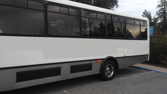 2007 Chevrolet C550 Executive Shuttle for Sale in Riverside, CA - Photo 2
