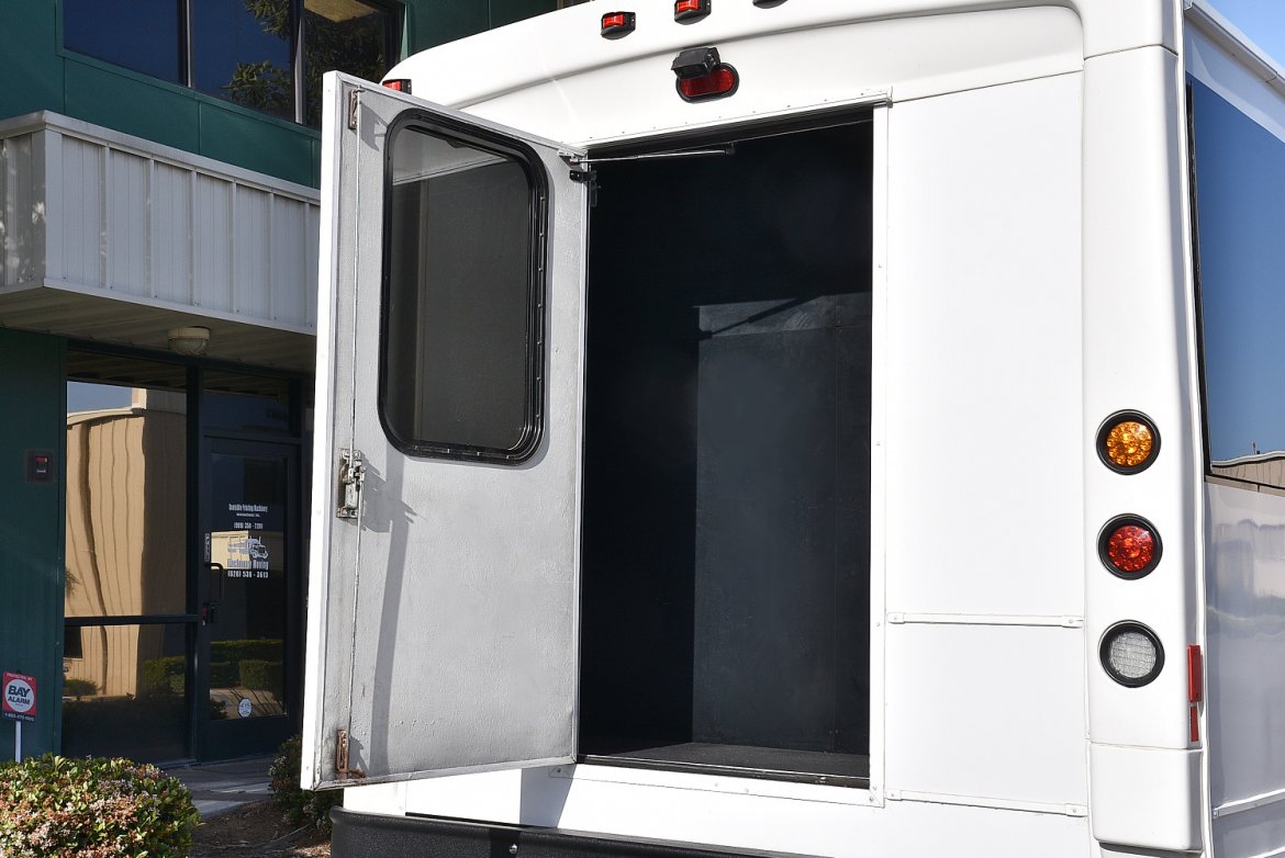 Limo Bus for Sale in Fontana, CA - Photo 9