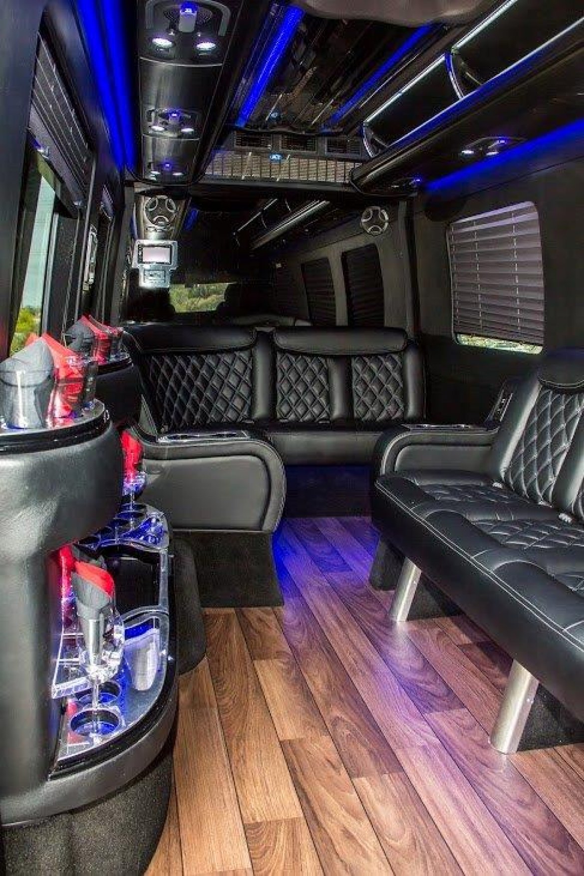 Limo Bus for Sale in Riverside, CA - Photo 5
