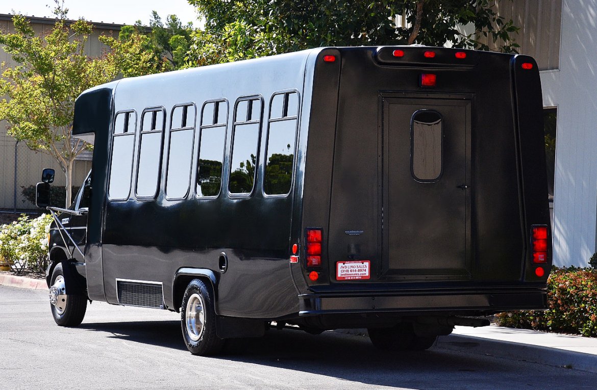 Limo Bus for Sale in Fontana, CA - Photo 5