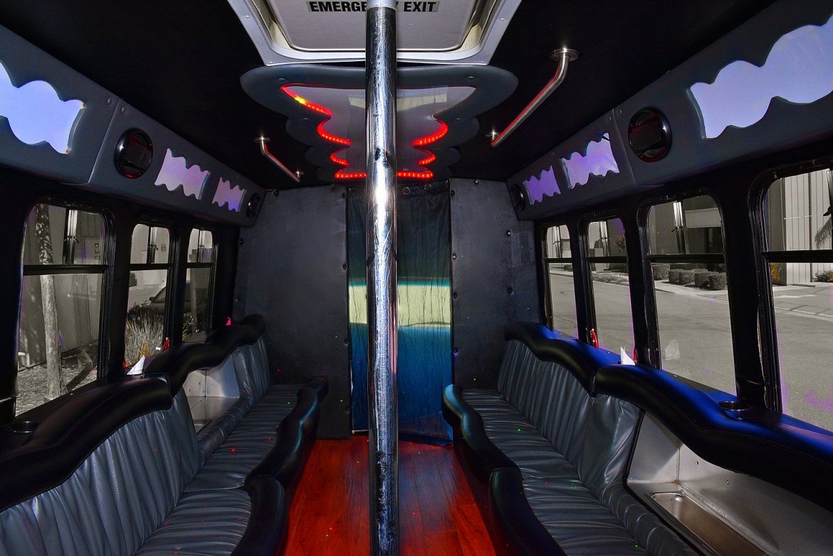 Limo Bus for Sale in Fontana, CA - Photo 12