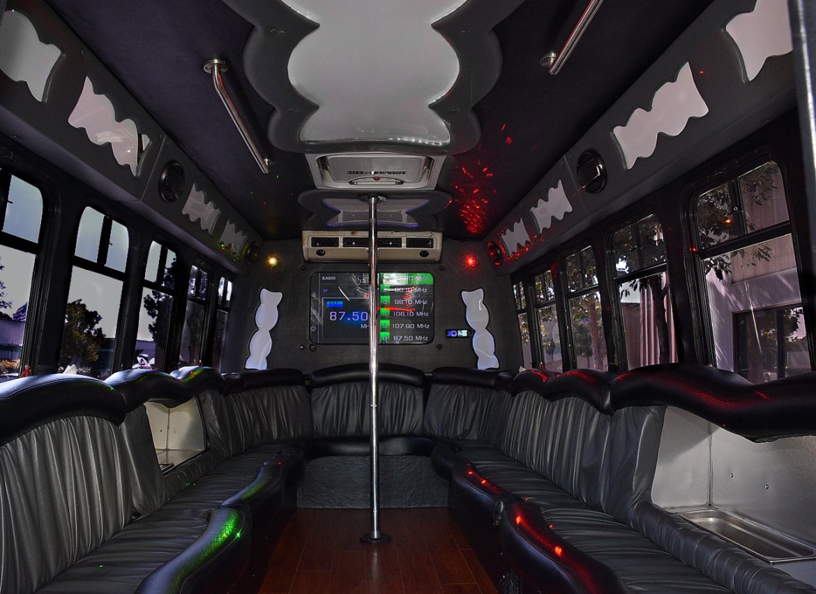 Limo Bus for Sale in Fontana, CA - Photo 13