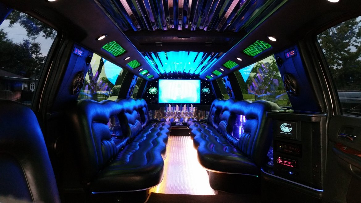 SUV Stretch for Sale in Houston, TX - Photo 22