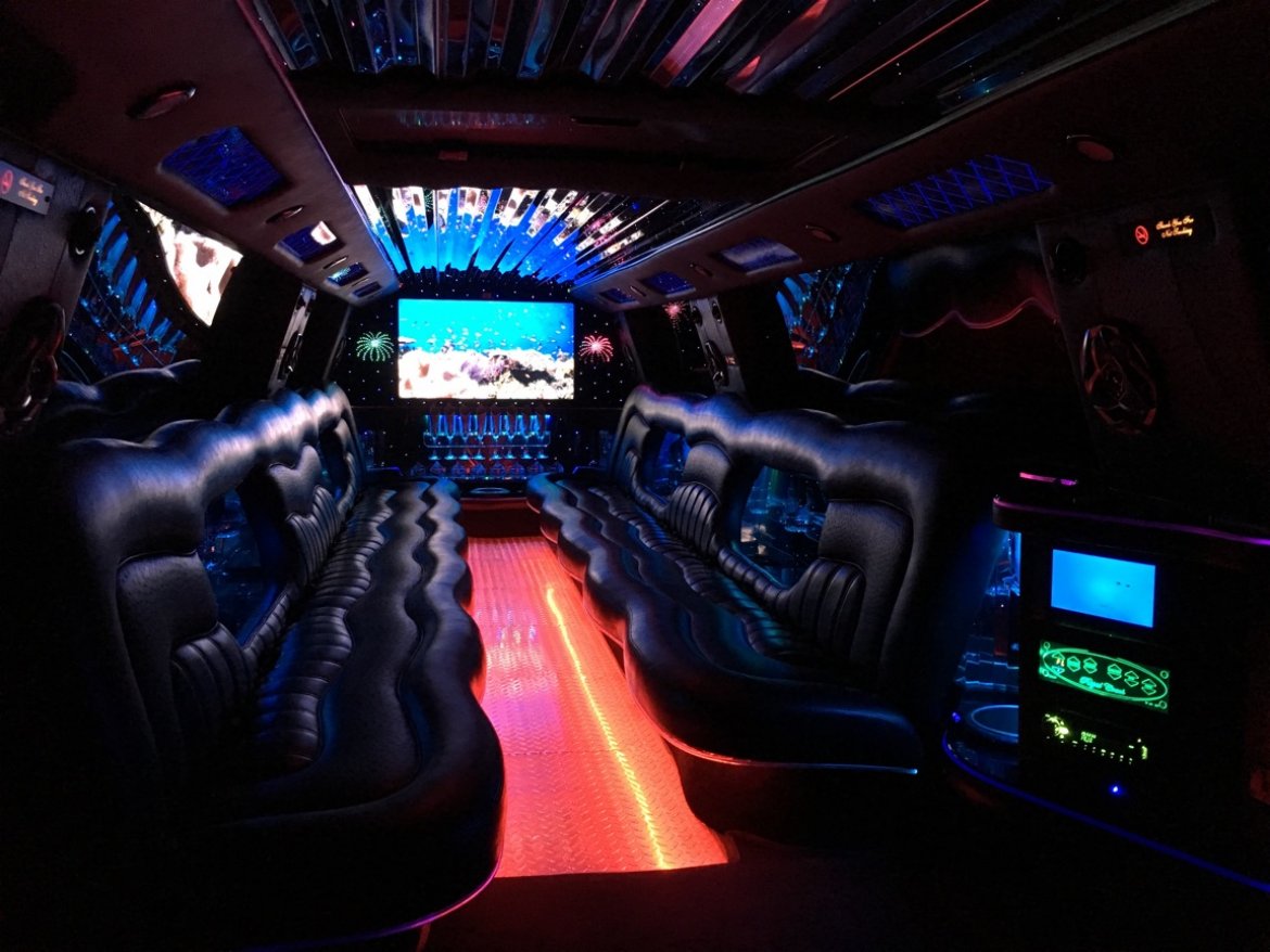 SUV Stretch for Sale in Houston, TX - Photo 15