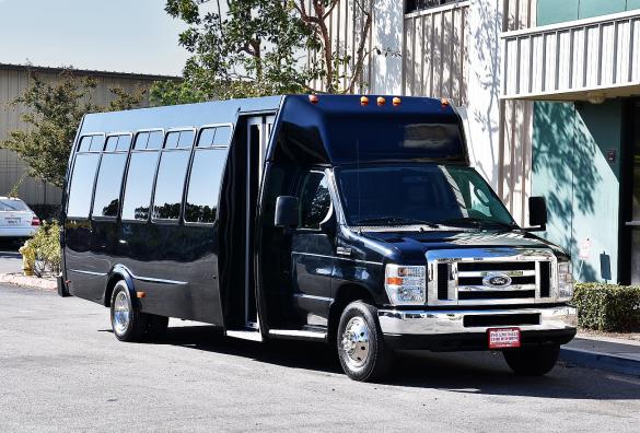 2011 Ford E-450 Limo Bus for Sale in Fontana, CA - Photo 2