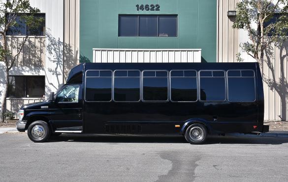 2011 Ford E-450 Limo Bus for Sale in Fontana, CA - Photo 3