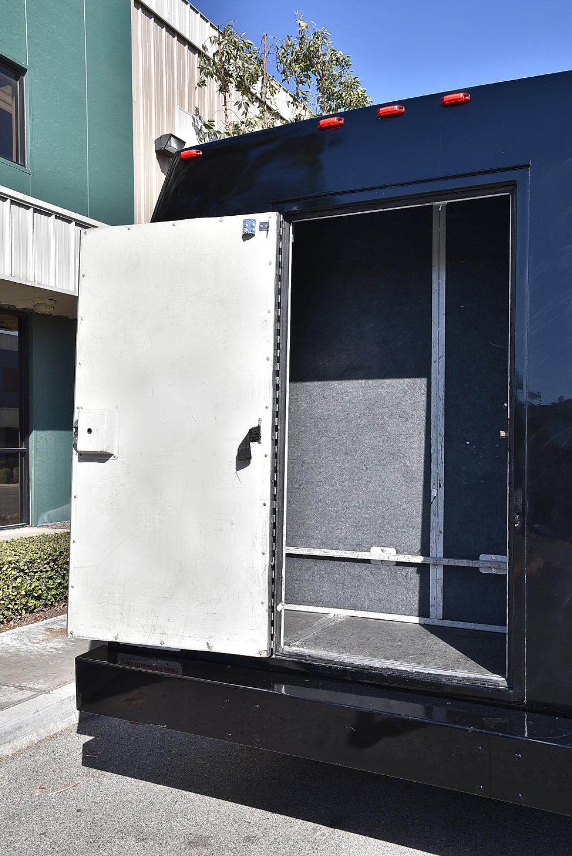 Photo of Limo Bus for sale: 2011 Ford  E-450 by Federal