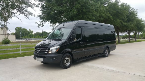 2014 Mercedes-Benz Sprinter 2500 Sprinter for Sale in HOUSTON, TX - Photo 2