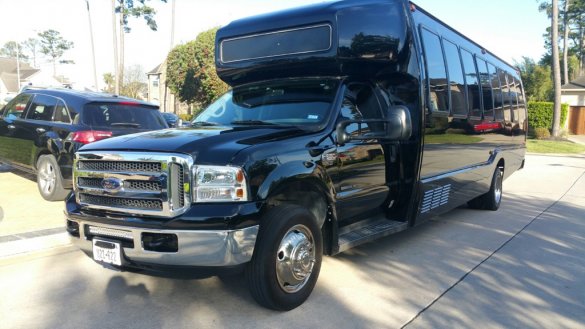 2001 Ford F550 Limo Bus for Sale in HOUSTON, TX - Photo 3