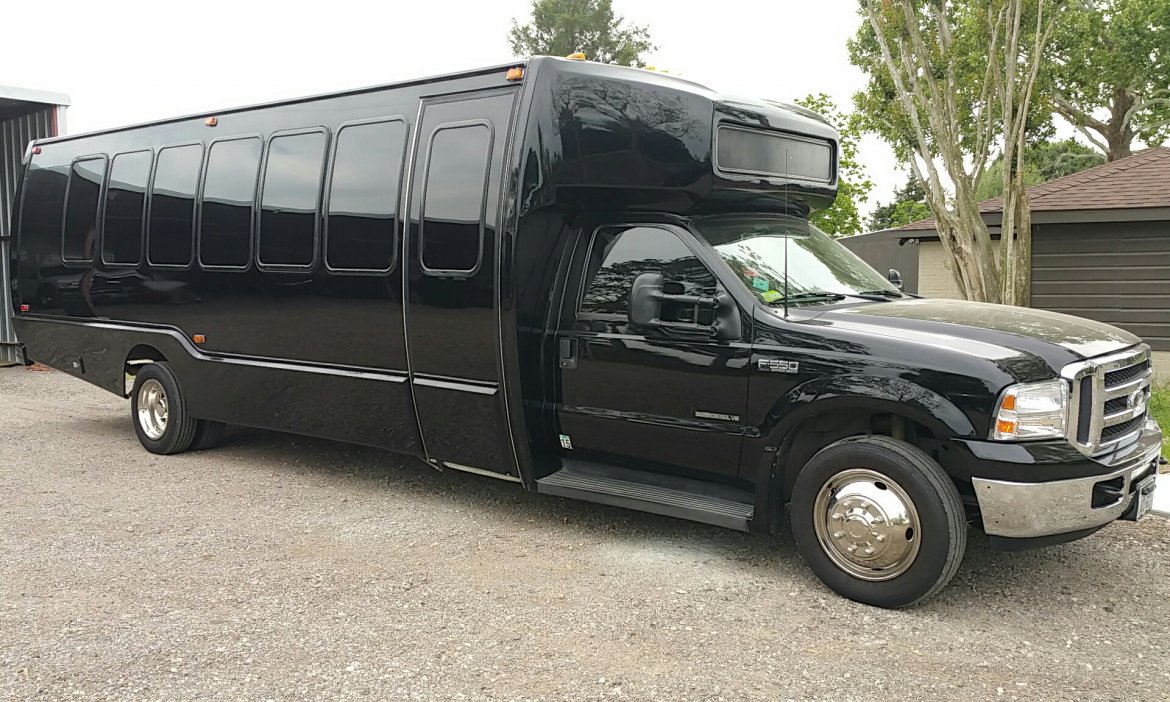 Limo Bus for Sale in HOUSTON, TX - Photo 18