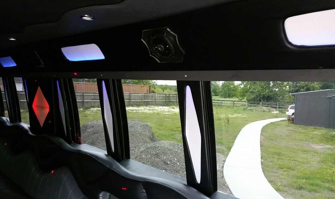 Limo Bus for Sale in HOUSTON, TX - Photo 23