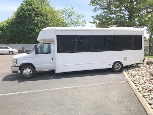 2018 Ford E-450 Shuttle Bus for Sale in Oaklyn, NJ - Photo 3
