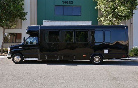 2014 Ford E-450 Shuttle Bus for Sale in Fontana, CA - Photo 2