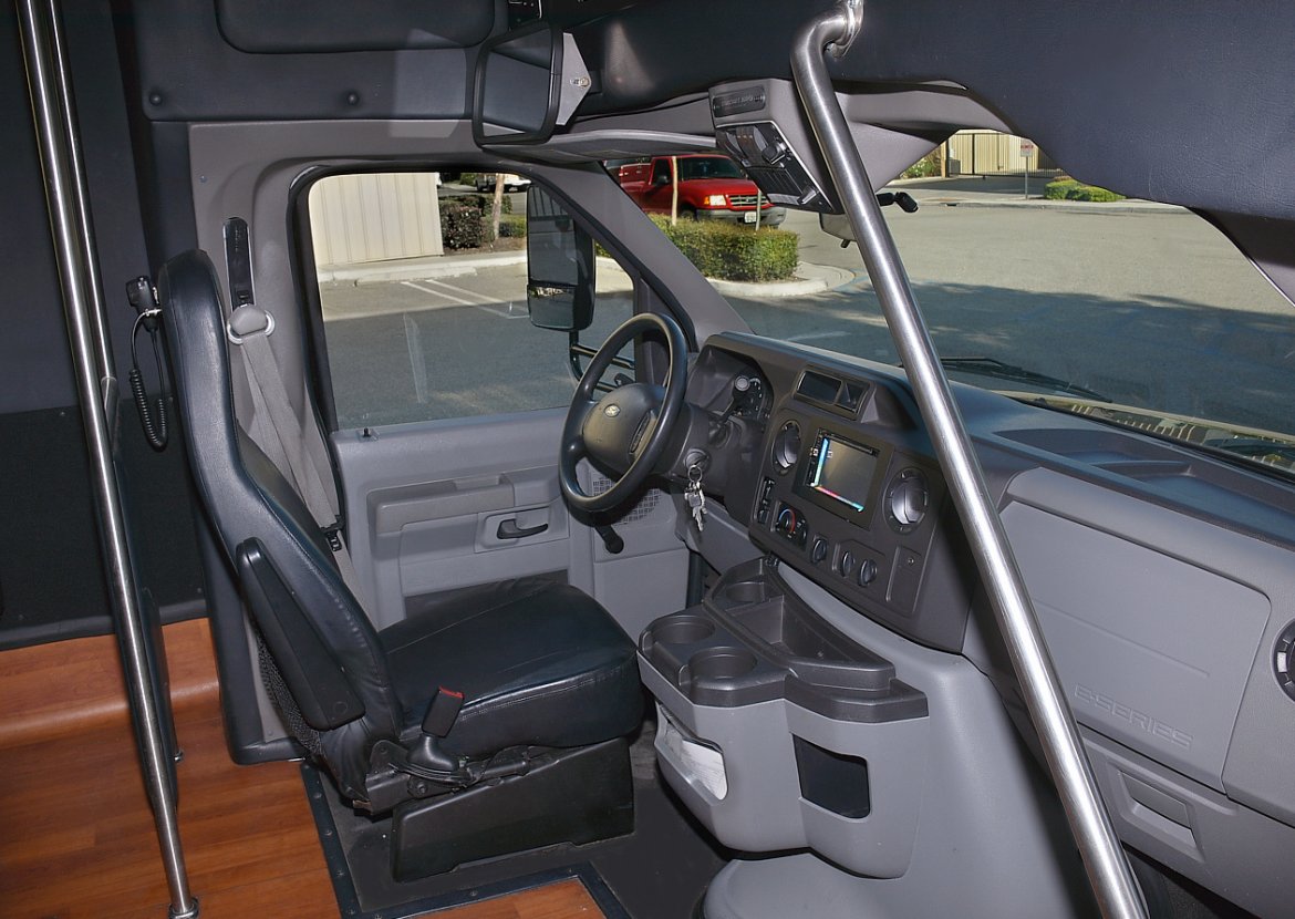 Shuttle Bus for Sale in Fontana, CA - Photo 13