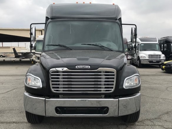 2016 Freightliner M2 Executive Shuttle for Sale in Riverside, CA - Photo 2