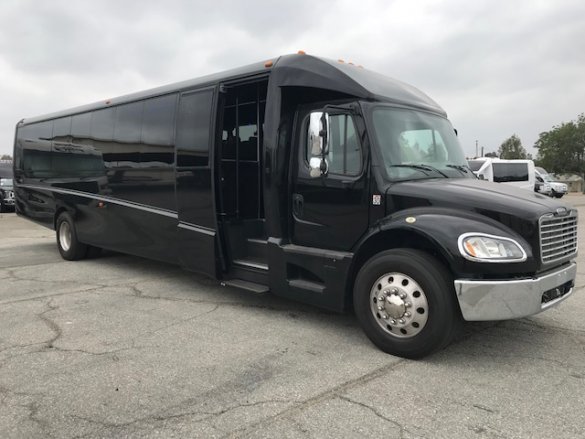 2016 Freightliner M2 Executive Shuttle for Sale in Riverside, CA - Photo 3