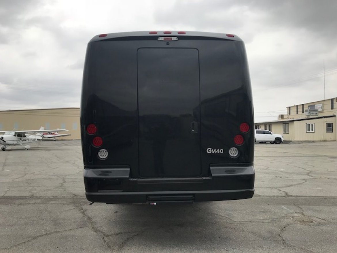 Executive Shuttle for Sale in Riverside, CA - Photo 5