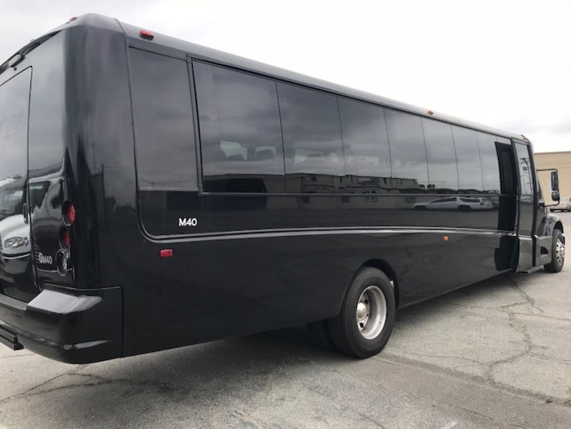 Executive Shuttle for Sale in Riverside, CA - Photo 6