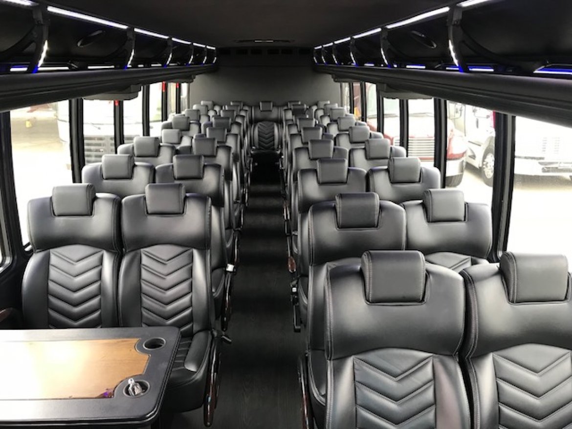 Executive Shuttle for Sale in Riverside, CA - Photo 12