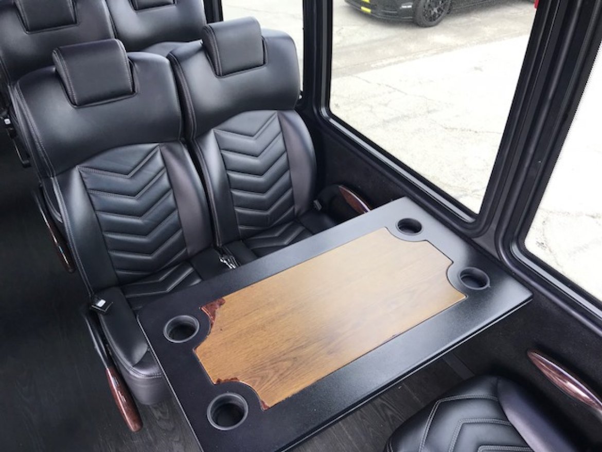 Executive Shuttle for Sale in Riverside, CA - Photo 14