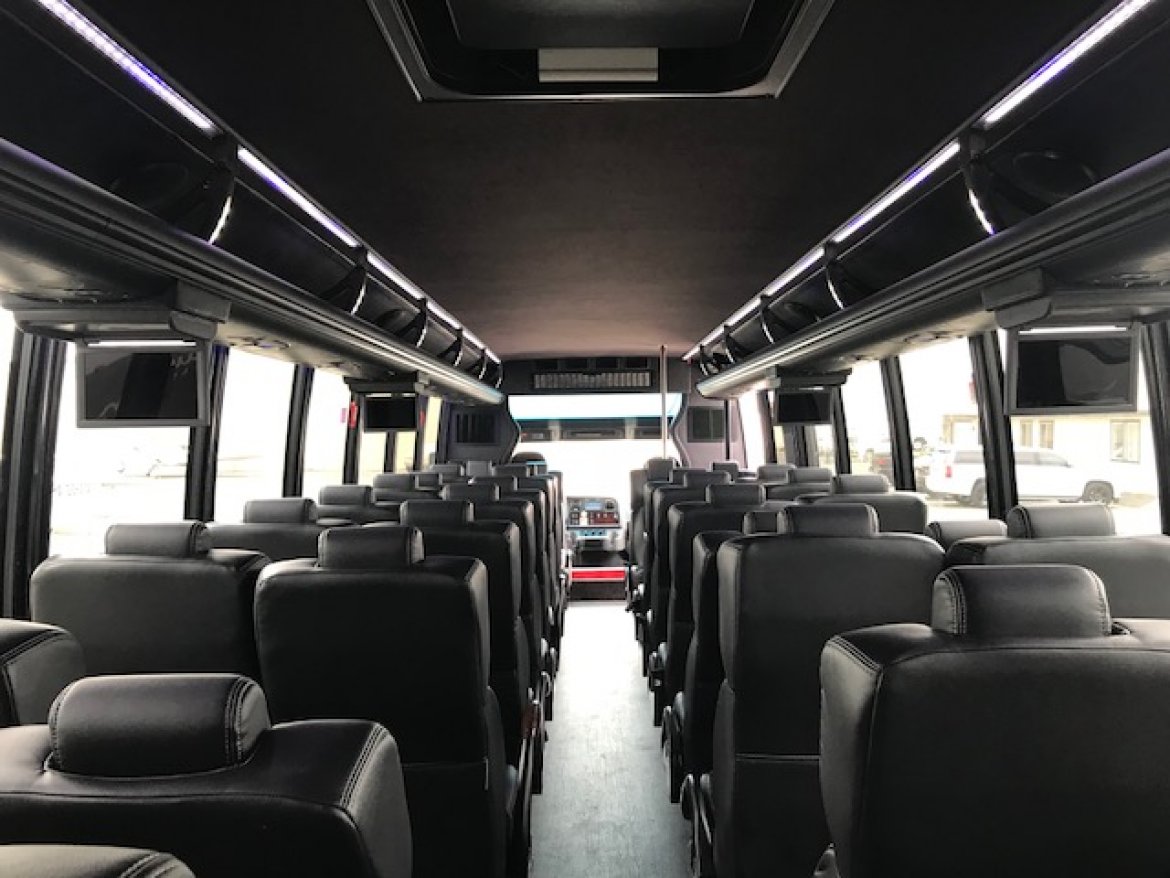 Executive Shuttle for Sale in Riverside, CA - Photo 16